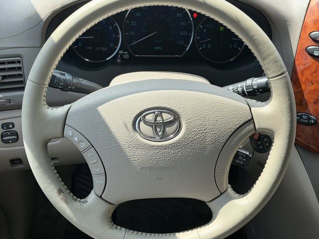 2010 Toyota Sienna XLE