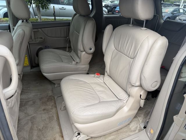 2010 Toyota Sienna XLE