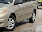 2010 Toyota Sienna XLE