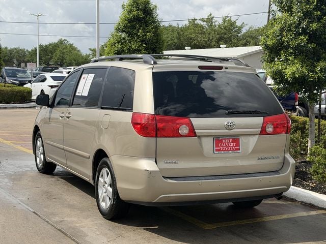 2010 Toyota Sienna XLE