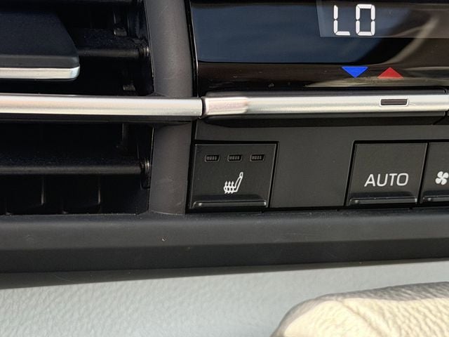 2025 Toyota Sienna XLE 8 Passenger