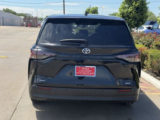 2025 Toyota Sienna XLE 8 Passenger