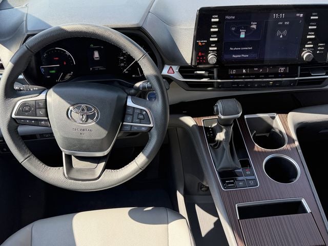 2023 Toyota Sienna XLE 8 Passenger