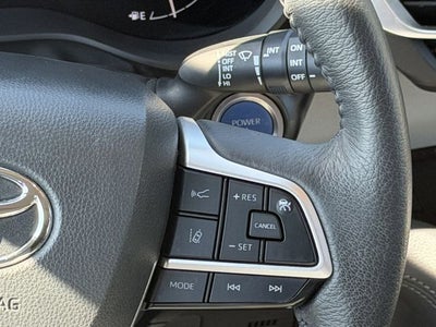 2023 Toyota Sienna XLE 8 Passenger