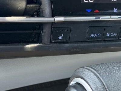 2023 Toyota Sienna XLE 8 Passenger