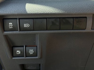 2023 Toyota Sienna XLE 8 Passenger