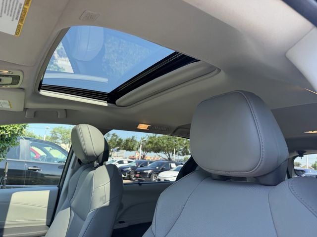 2023 Toyota Sienna XLE 8 Passenger