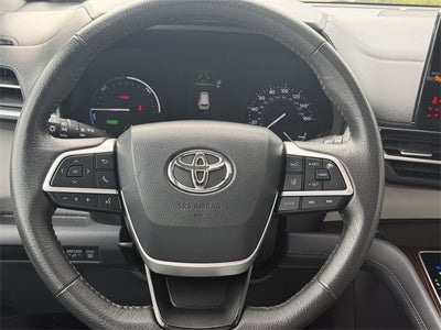 2024 Toyota Sienna XLE 8 Passenger