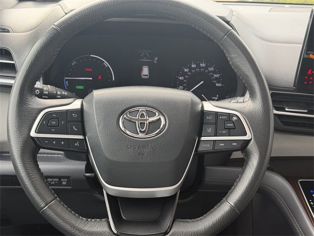2024 Toyota Sienna XLE 8 Passenger