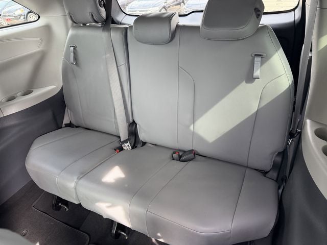 2022 Toyota Sienna XLE 7 Passenger