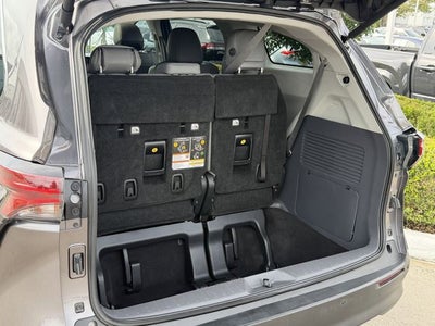 2022 Toyota Sienna XLE 7 Passenger