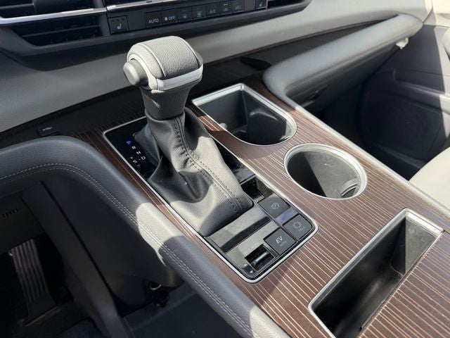 2023 Toyota Sienna XLE 8 Passenger