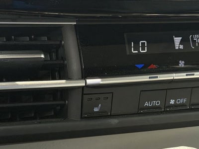 2023 Toyota Sienna XLE 8 Passenger