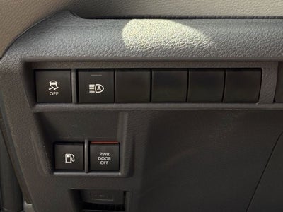 2023 Toyota Sienna XLE 8 Passenger