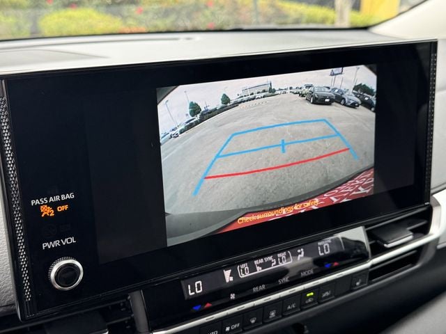 2025 Toyota Sienna XLE 8 Passenger