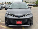 2025 Toyota Sienna XLE 8 Passenger
