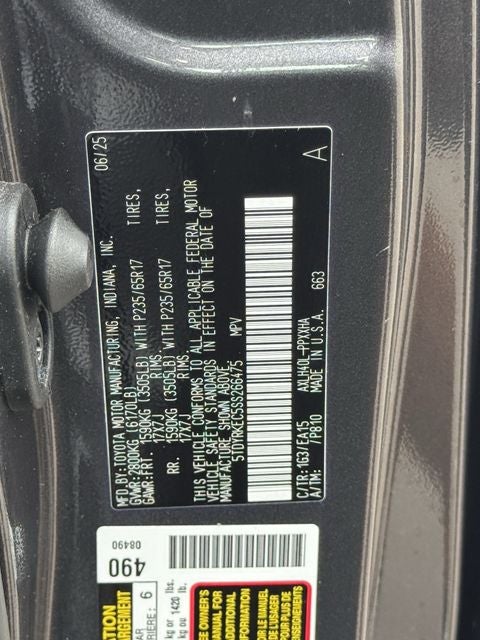 2025 Toyota Sienna XLE 8 Passenger