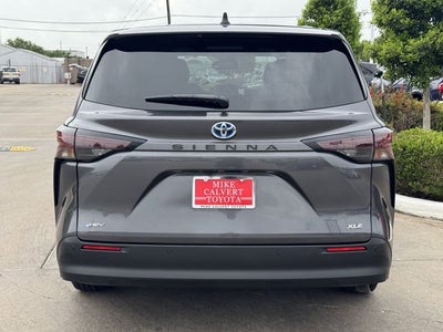 2025 Toyota Sienna XLE 8 Passenger