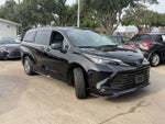 2025 Toyota Sienna XLE 8 Passenger