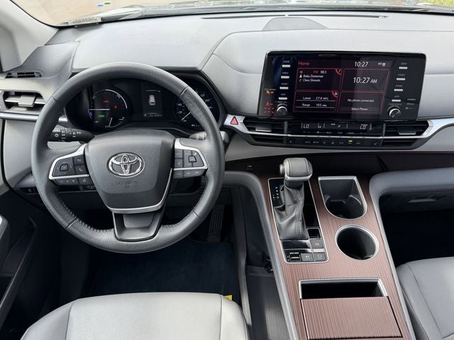2023 Toyota Sienna XLE 8 Passenger