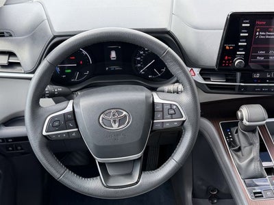 2023 Toyota Sienna XLE 8 Passenger