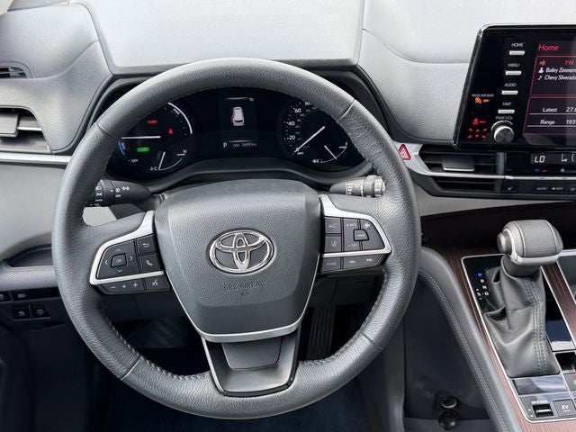 2023 Toyota Sienna XLE 8 Passenger