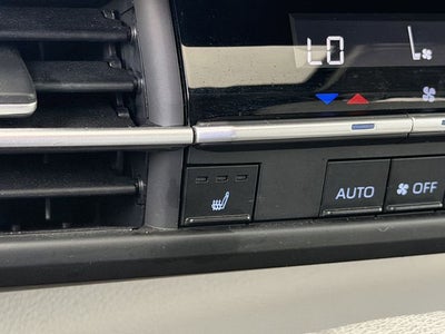 2023 Toyota Sienna XLE 8 Passenger