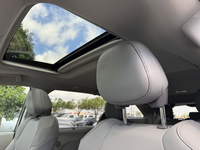 2023 Toyota Sienna XLE 8 Passenger