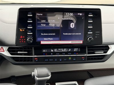 2024 Toyota Sienna XLE 8 Passenger