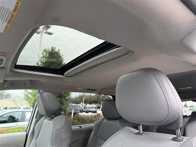 2024 Toyota Sienna XLE 8 Passenger