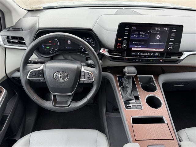 2024 Toyota Sienna XLE 8 Passenger