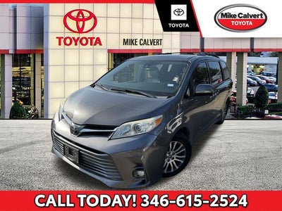 2018 Toyota Sienna XLE Premium 8 Passenger