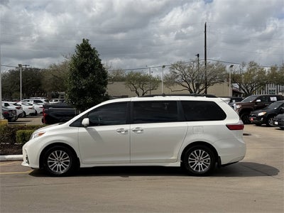 2018 Toyota Sienna XLE Premium 8 Passenger