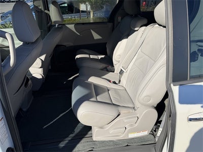 2017 Toyota Sienna XLE