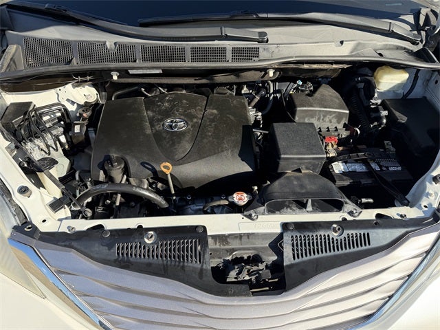2017 Toyota Sienna XLE
