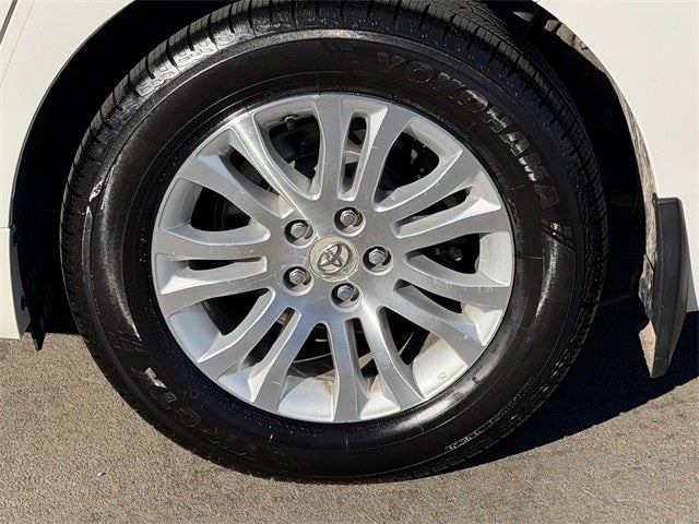 2017 Toyota Sienna XLE