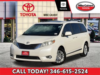 2017 Toyota Sienna XLE