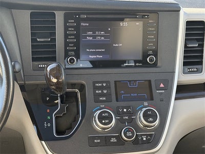 2020 Toyota Sienna XLE