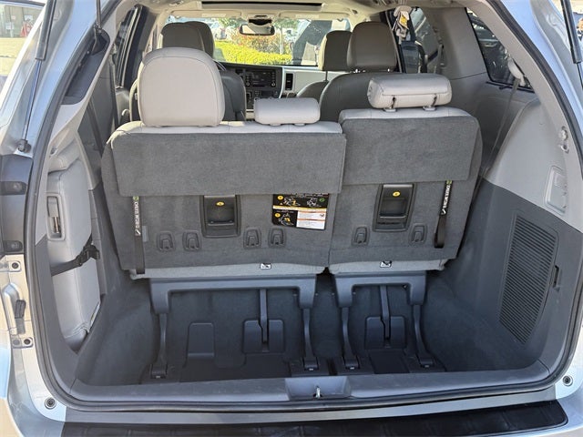 2020 Toyota Sienna XLE