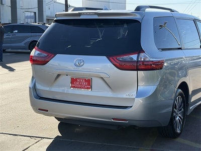 2020 Toyota Sienna XLE