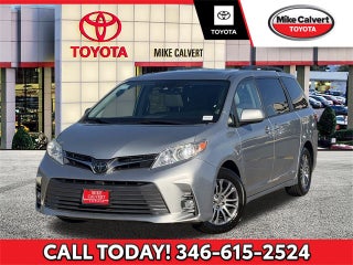 2020 Toyota Sienna XLE
