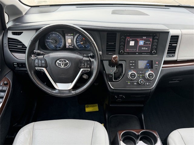 2019 Toyota Sienna Limited 7 Passenger