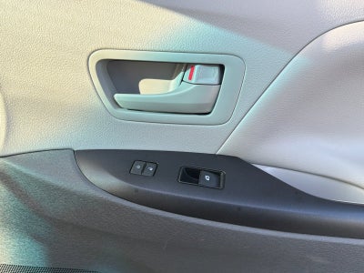 2017 Toyota Sienna L 7 Passenger