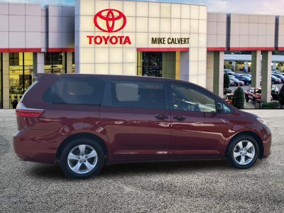 2017 Toyota Sienna L 7 Passenger