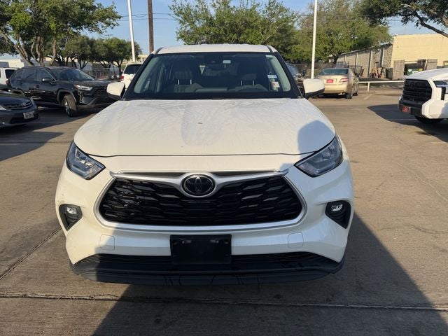 2020 Toyota Highlander LE