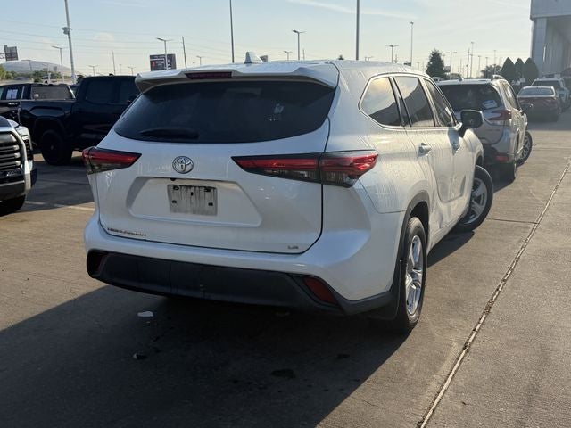 2020 Toyota Highlander LE