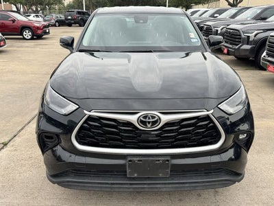 2022 Toyota Highlander LE