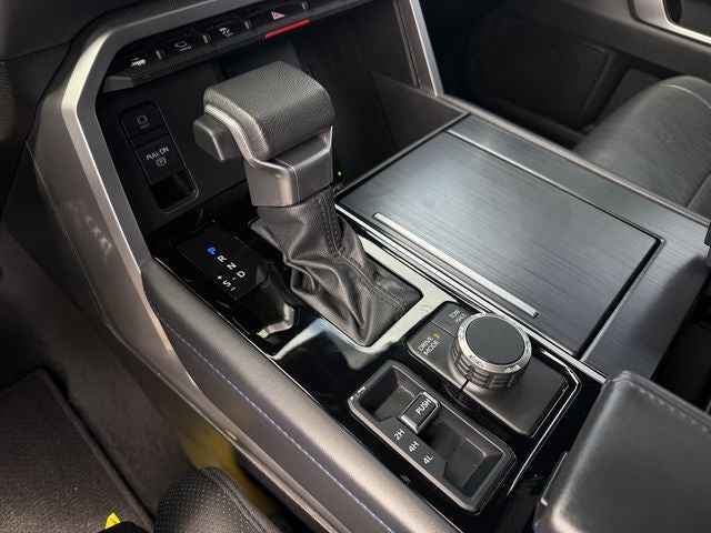 2025 Toyota Tundra Hybrid Platinum