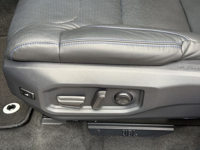 2025 Toyota Tundra Hybrid Platinum