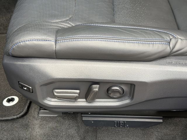 2025 Toyota Tundra Hybrid Platinum